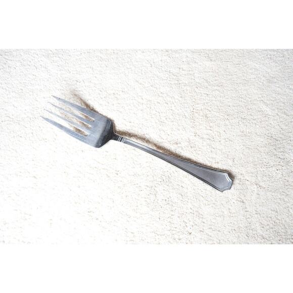 Wallace Stainless Flatware Arlington Salad Fork 7 1/2 inches - Picture 1 of 5